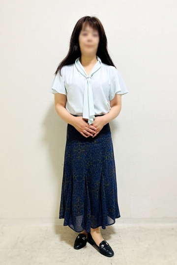 十三風俗 人妻デリヘル【熟女総本店 十三店】はるひ