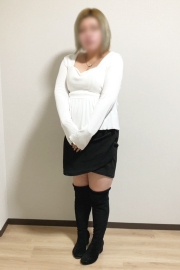 十三風俗 人妻デリヘル【熟女総本店 十三店】ののか